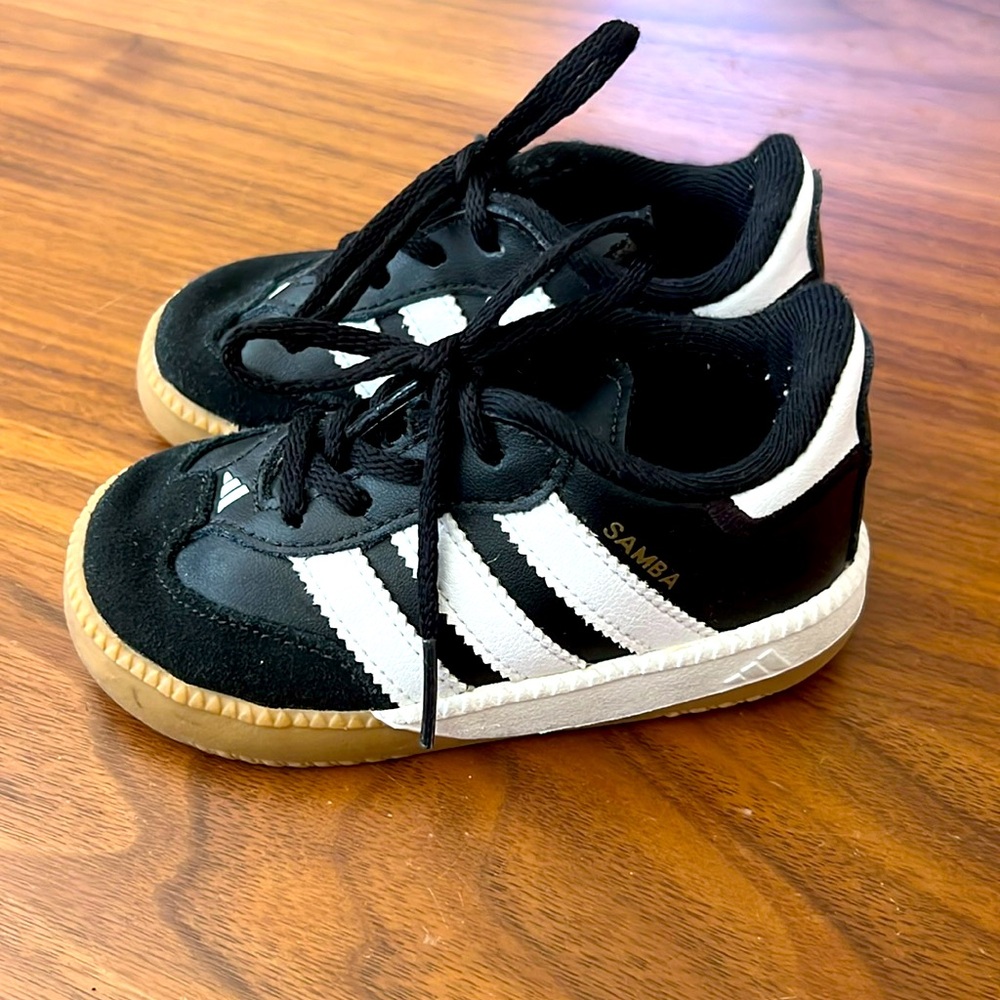 Adidas Toddler Sambas Size 6